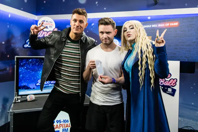 Ava Max waxed Will Manning's legs at #CapitalJBB