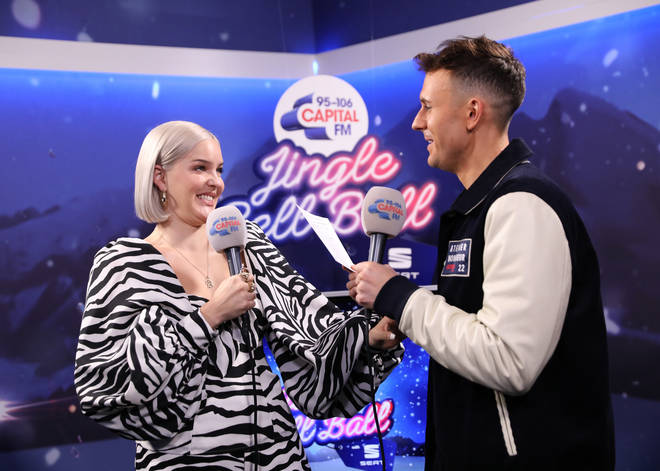 Anne-Marie backstage with Jimmy Hill