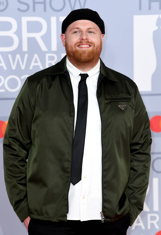 Tom Walker made an entrance at the BRITs red carpet