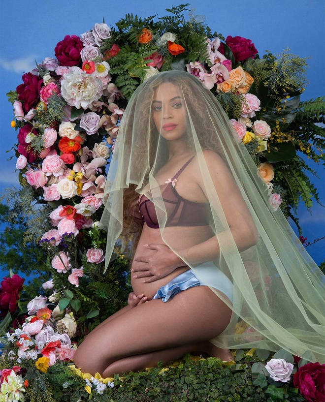 Fans noted the similarity between Katy Perry and Beyoncé's pregnancy announcements