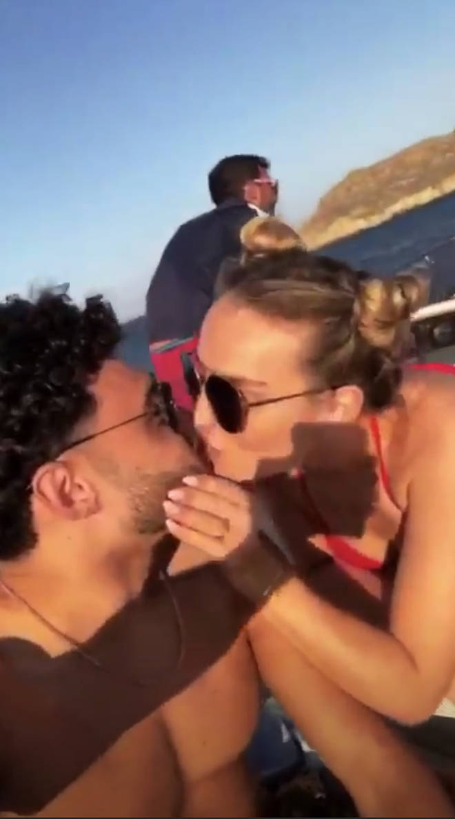 Perrie Edwards Kisses Boyfriend Alex Oxlade-Chamberlain On Holiday In Mykonos