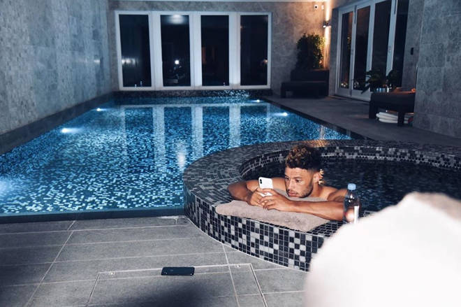 Alex Oxlade-Chamberlain often posts photos from his pools