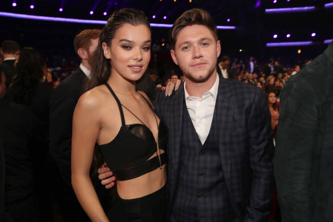 Niall Horan and Hailee Steinfeld at the 2017 American Music Awards