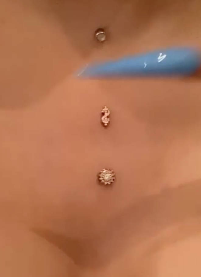 Cardi B showed of her new piercings