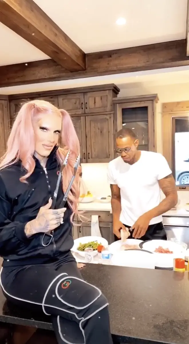 Jeffree Star posted selfies with her new basketball star boyfriend