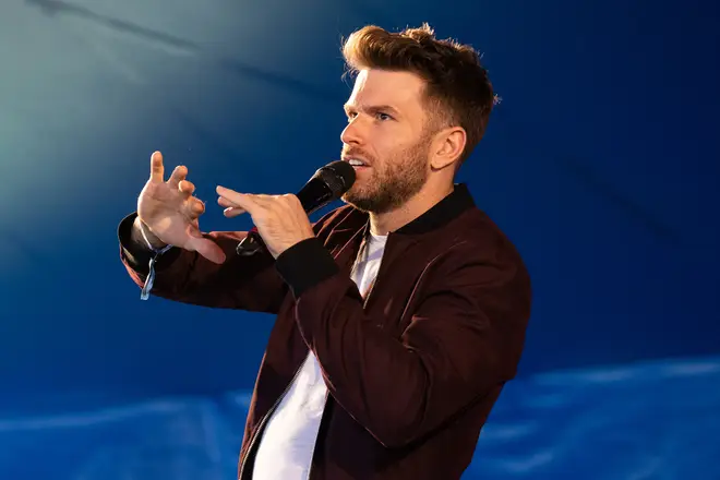 Joel Dommett is trying his hand at Karaoke on ITVs latest show