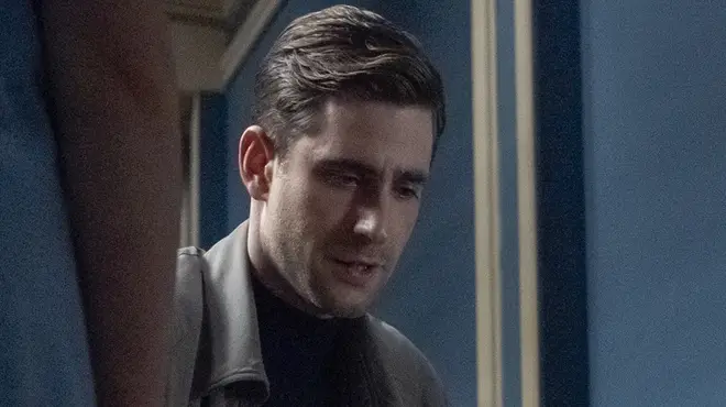 Oliver Jackson-Cohen plays Peter in Netflix's Haunting of House Hill