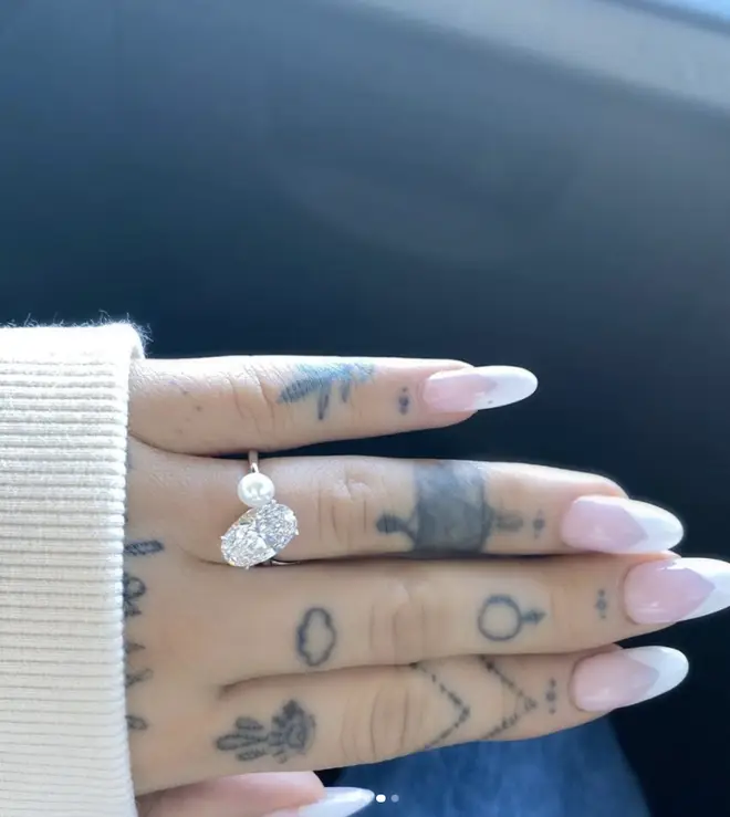 Dalton Gomez proposed to Ariana with an incredible diamond and pearl engagement ring