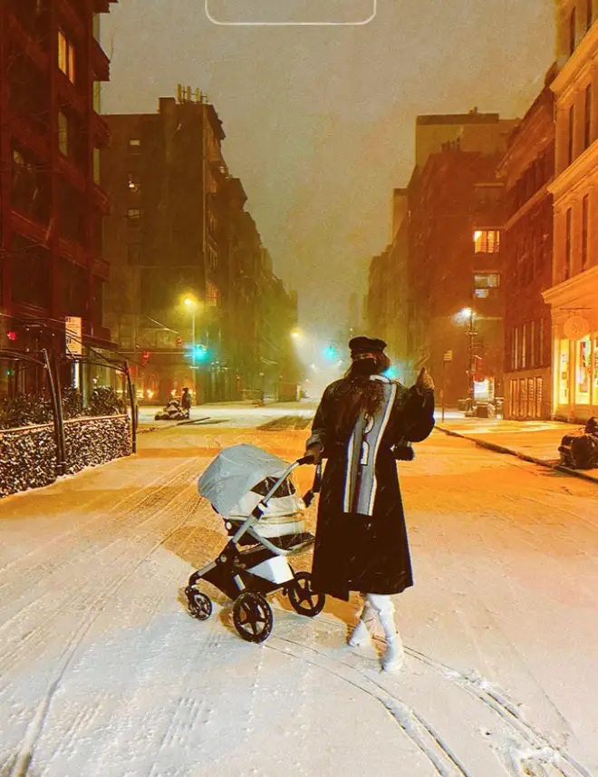 Gigi Hadid showed her baby her 'first snow'