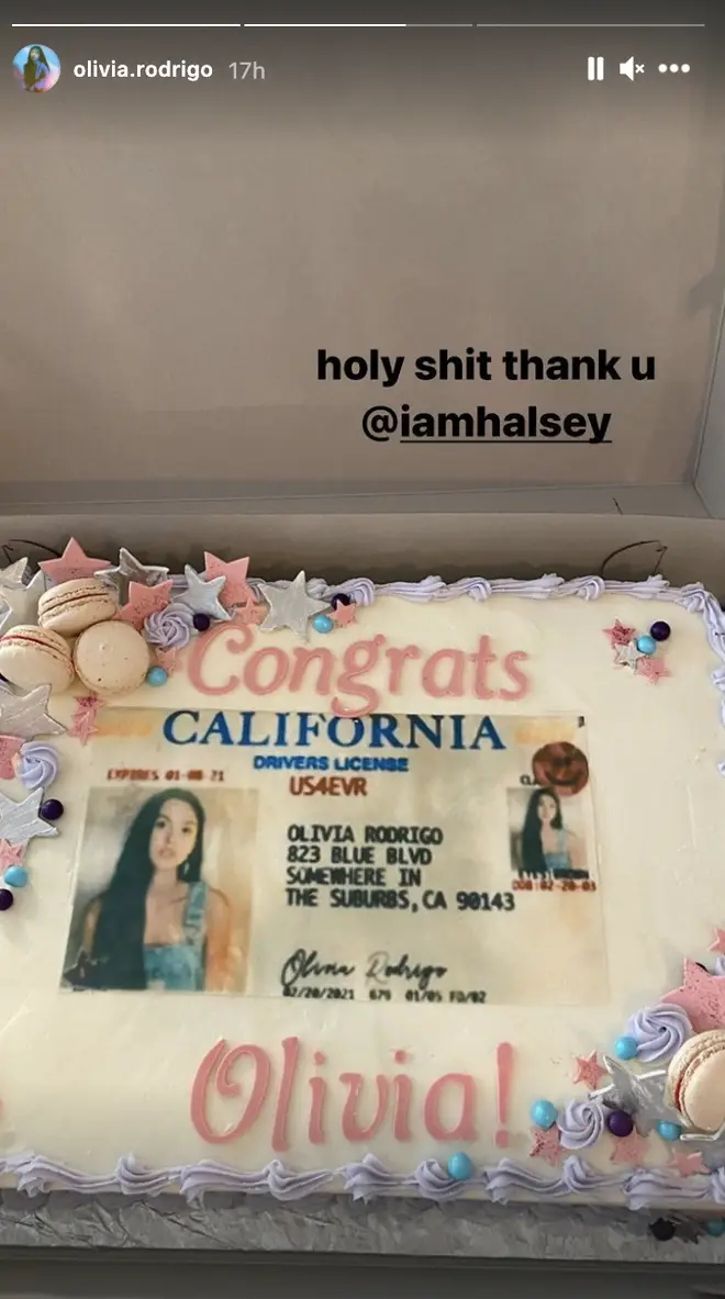 Halsey gifted Olivia Rodrigo a personalised cake