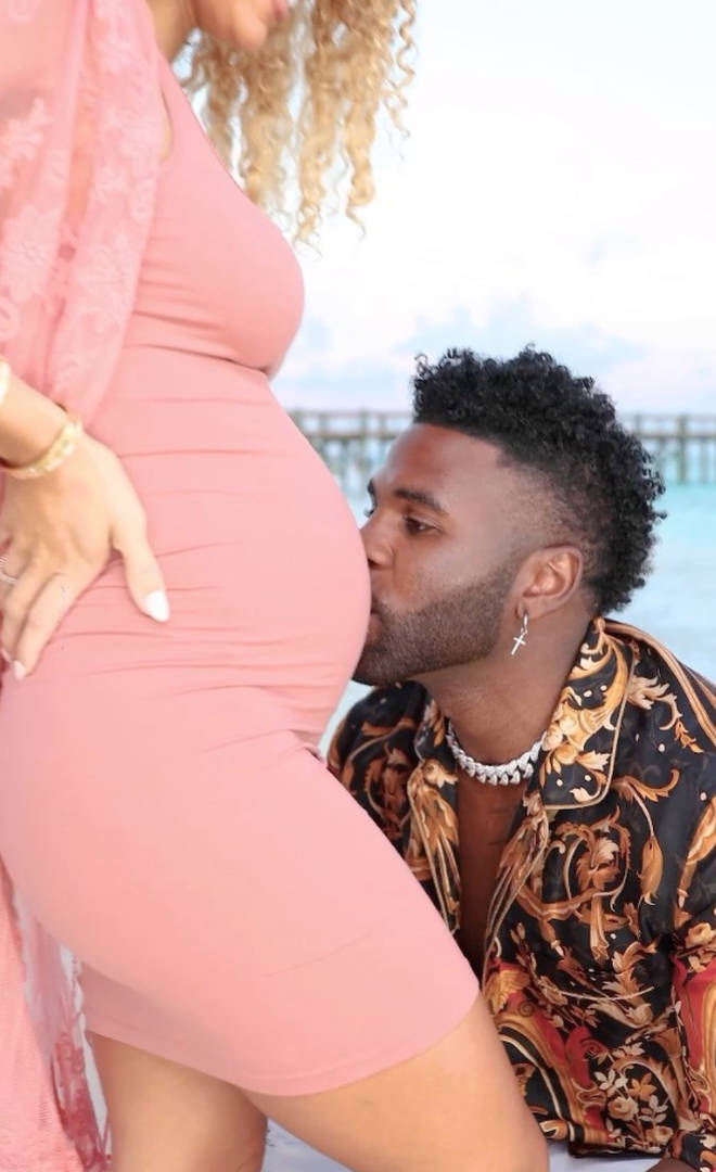Jason Derulo and Jena Frumes will become parents this year.