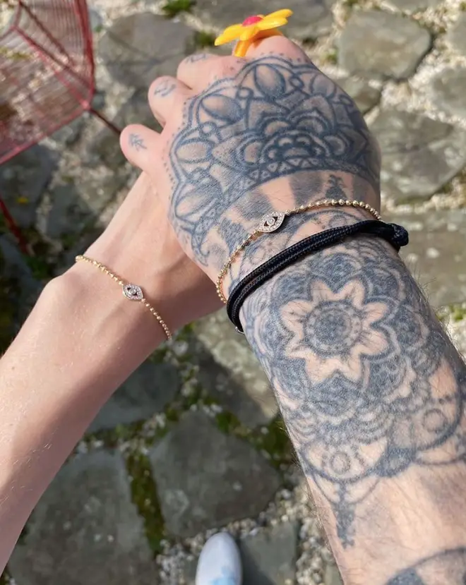 Gigi Hadid and Zayn Malik have matching evil eye bracelets.