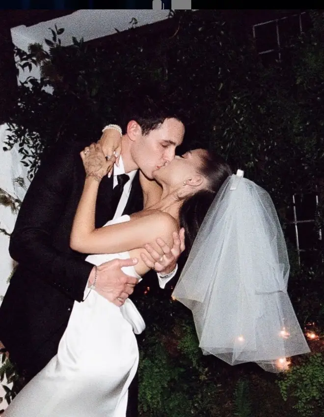 Ariana Grande kept her hand tattoos for her wedding day