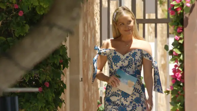 Laura Whitmore introduced the islanders in episode one