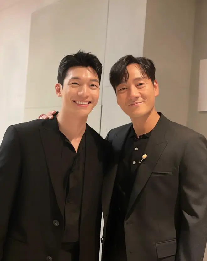 Wi Ha-joon with Squid Game cast mate Park Hae-soo