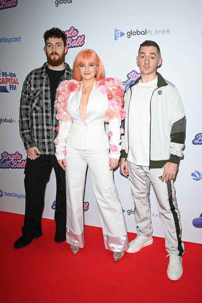 Clean Bandit showed off their outfits on the red carpet