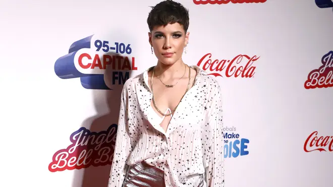 Halsey looked incredible on the JBB red carpet