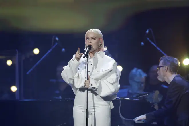 Anne-Marie sang 'Beautiful' at Concert for Ukraine