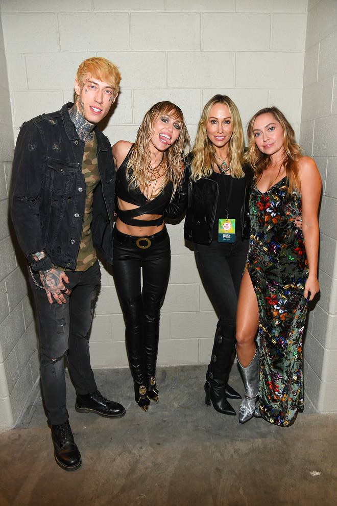 Trace Cyrus, Miley Cyrus, Tish Cyrus, and Brandi Cyrus