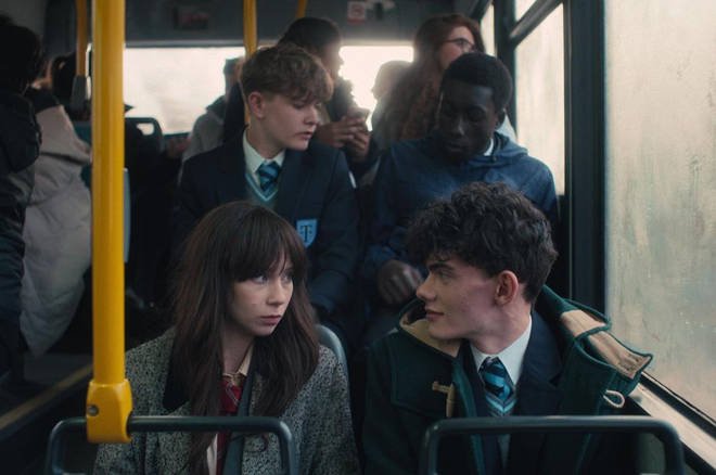 Heartstopper scene of the cast on a bus