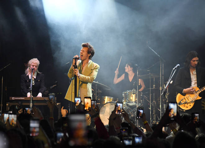 Fans can tune into Harry Styles' initimate New York gig