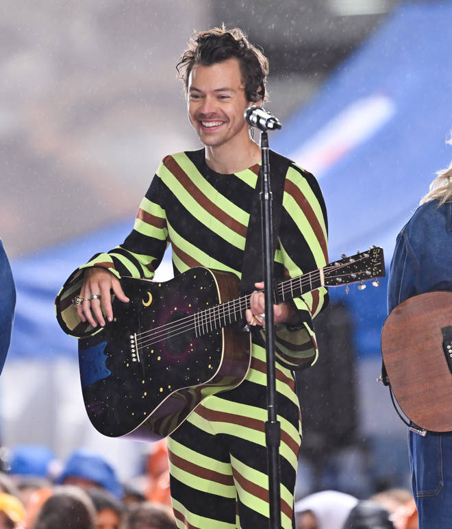Harry Styles has been spotted wearing a familiar set of pyjamas