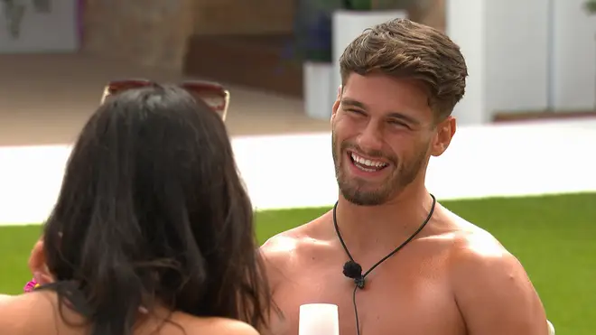 Jacques O'Neil chatting to Paige on a Love Island date