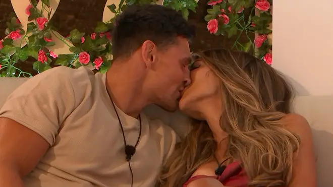 Love Island: Ekin-Su and Jay began their romance in secret