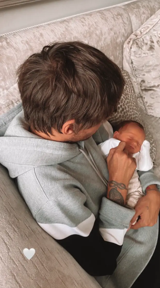 Uncle Tommo met his sister's newborn baby