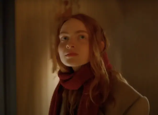 Sadie Sink wore a red scarf in the All Too Well short film