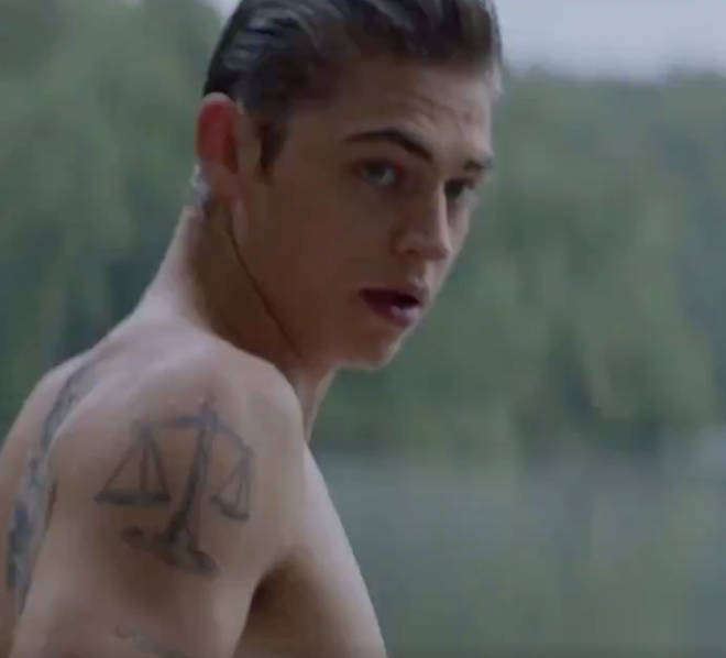 Hardin Scott is a mysterious British student that resembles Harry Styles