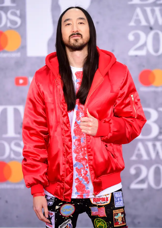 Steve Aoki rocks the BRITs red carpet for the first time