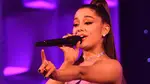 Ariana Grande has responded to fans' questions about her tour set list