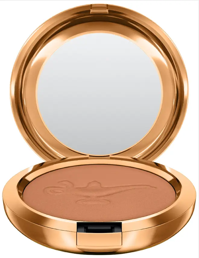 The bronzer has been decorated with the Genie's magic lamp