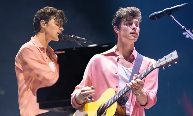 Shawn Mendes opened up about his battle with anxiety live on stage