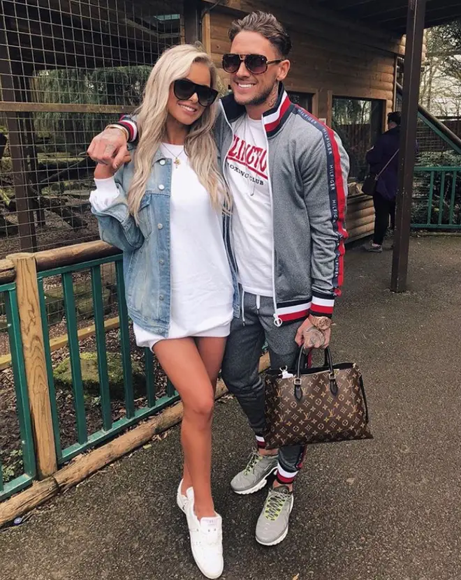 Stephen Bear split form his girlfriend at the end of 2018