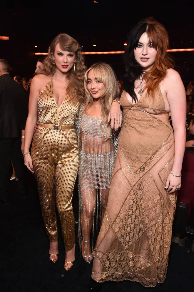 Taylor Swift, Sabrina Carpenter and Gayle at the AMAs