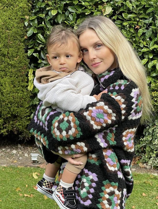 Perrie and her son Axel built a snowman together