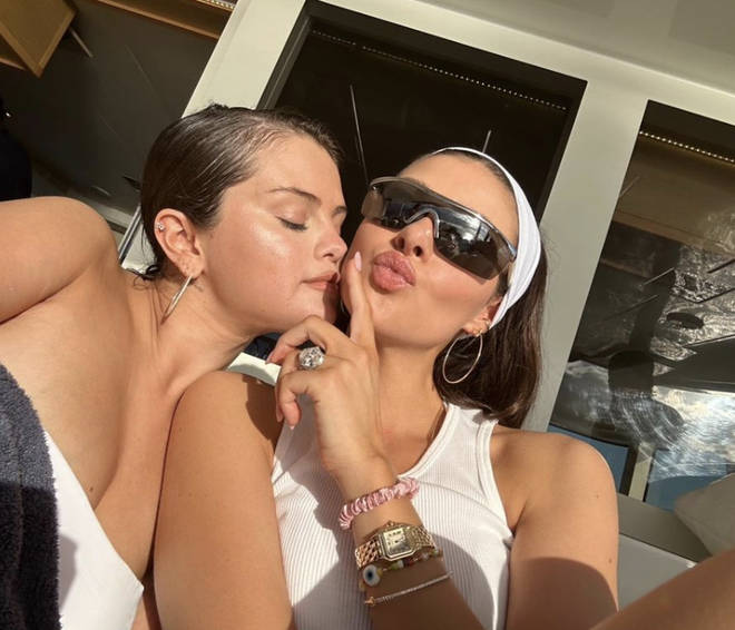 Selena Gomez and Nicola Peltz spent New Years in Los Cabos, Mexico