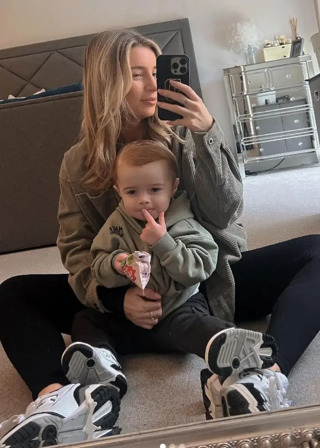 Dani Dyer and son Santiago taking matching mirror selfie