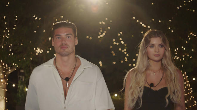 Spencer Wilks and Ellie Spence headed into the Love Island villa