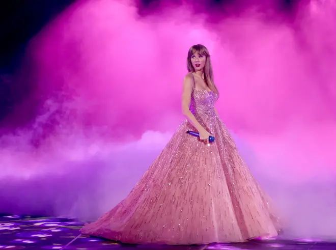 Taylor performs 'Enchanted'