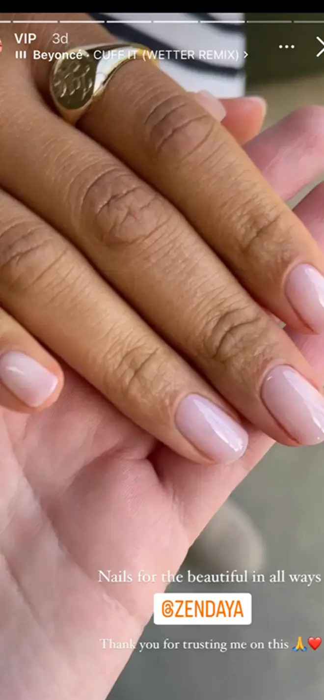 Zendaya opted for a pretty pink on her nails