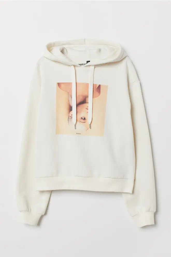 You can rock Ariana Grande's oversized hoody style with this cosy white jumper