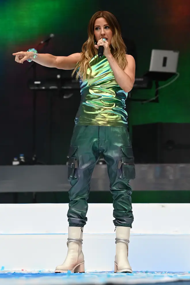Ellie Goulding looked incredible in her shimmering green ensemble