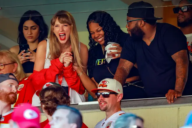 Taylor Swift watching the Kansas City Chiefs play the Chicago Bears