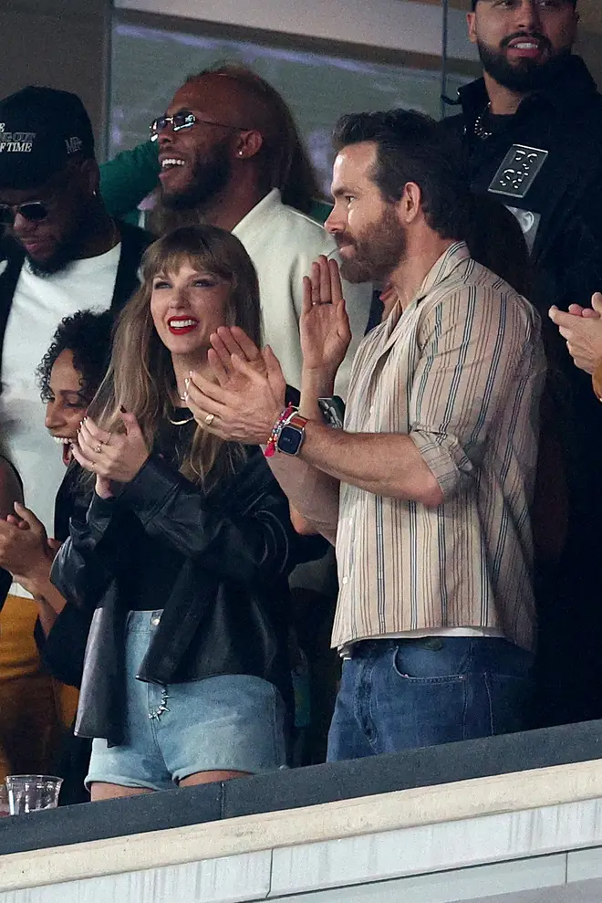 Ryan Reynolds and Taylor Swift watching the Kansas City Chiefs play New York Jets together