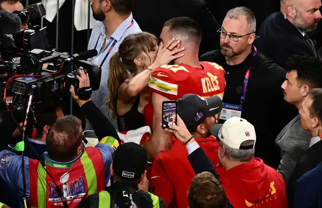 There was no engagement ring in sight as Taylor Swift joined Travis Kelce on the field at the Super Bowl