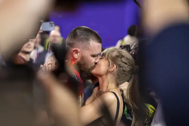 Taylor Swift rushed to give her boyfriend Travis Kelce a kiss after their Super Bowl win