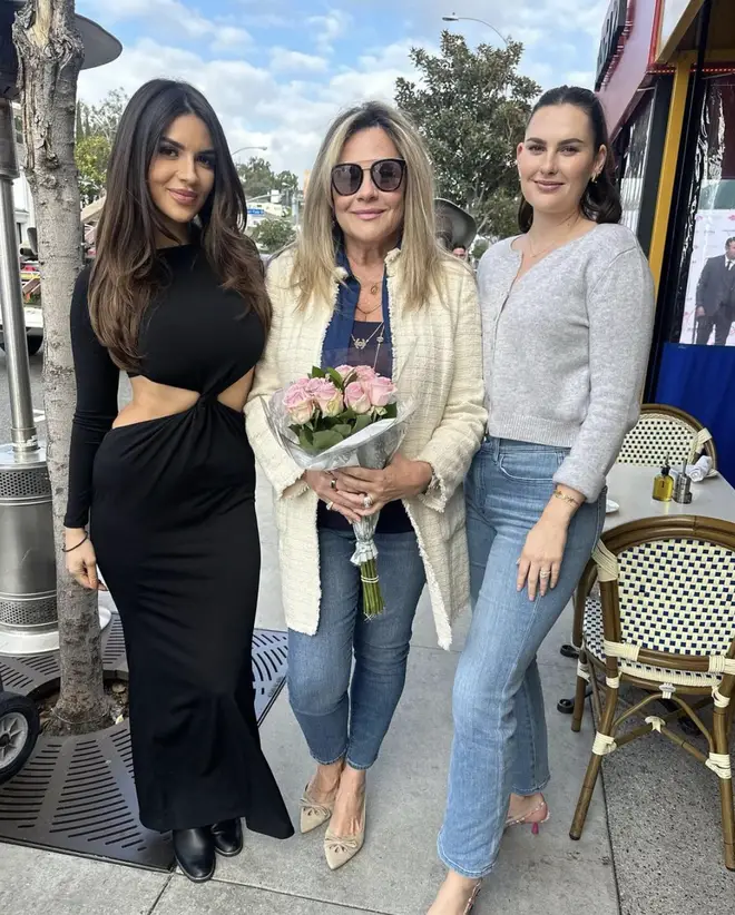 Ekin-Su hung out with Peter Weber's mum and sister in LA